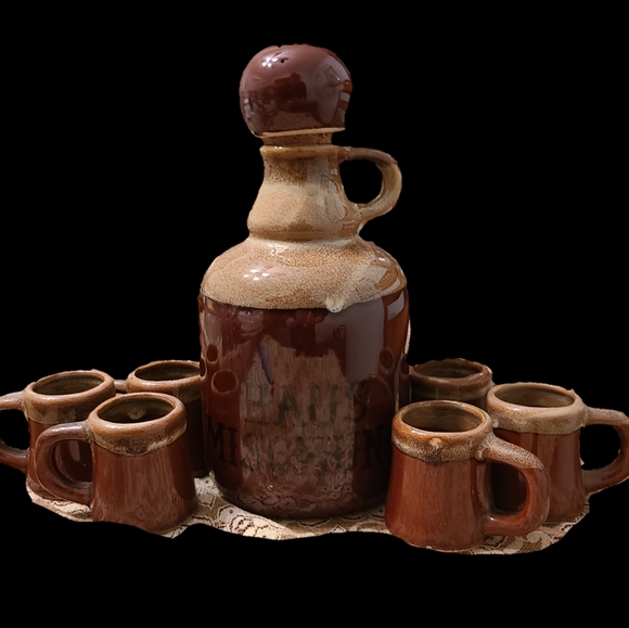 Jug w/ Six Mugs (Haus Mischung) House Mix - Picture 1 of 9